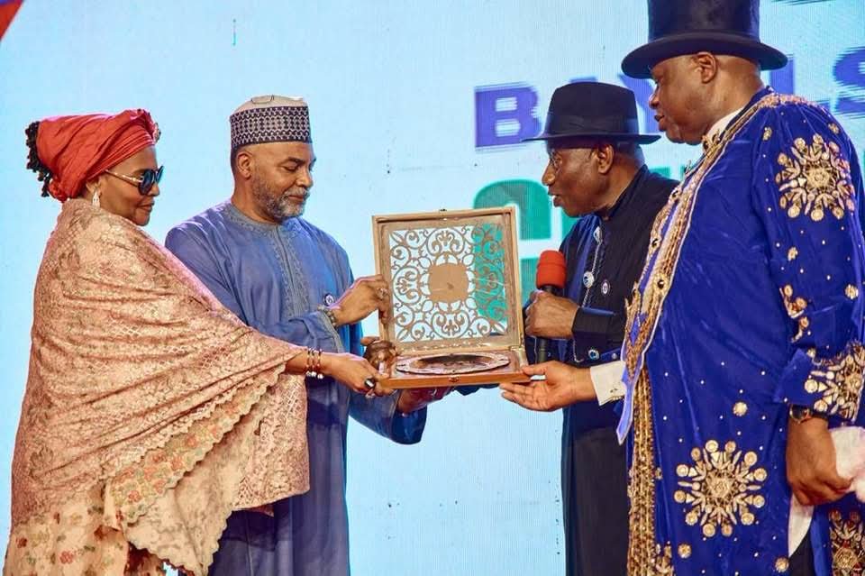 Abacha’s Creation Of Bayelsa Freed Ijaw People From Oppression, Says Gov Diri *State Honours Late Head Of State, Jonathan, Ex-MILADS, Boro, Dickson, Others *Former President Dedicates Award To Alamieyeseigha